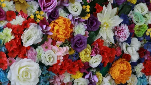 Tendenze fiori matrimonio 2026: colori, bouquet e allestimenti che raccontano una storia
