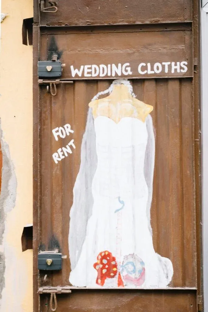 wedding dresses for rent