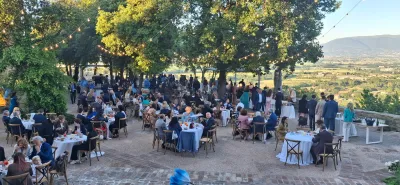 Fest im Schloss Rosciano mit Panoramablick über Umbrien